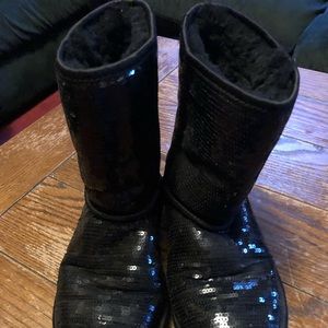 Black sparkly uggs